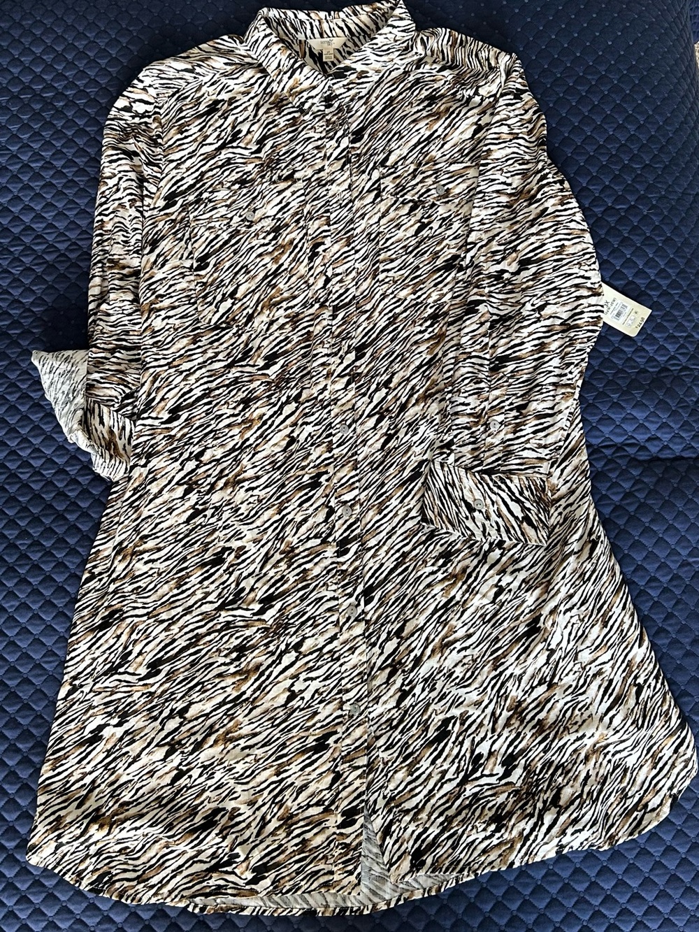 Animal Print Button-Up Tunic Shirt NWT W22-34